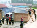 北京一民房乙炔罐爆炸 房屋被炸塌