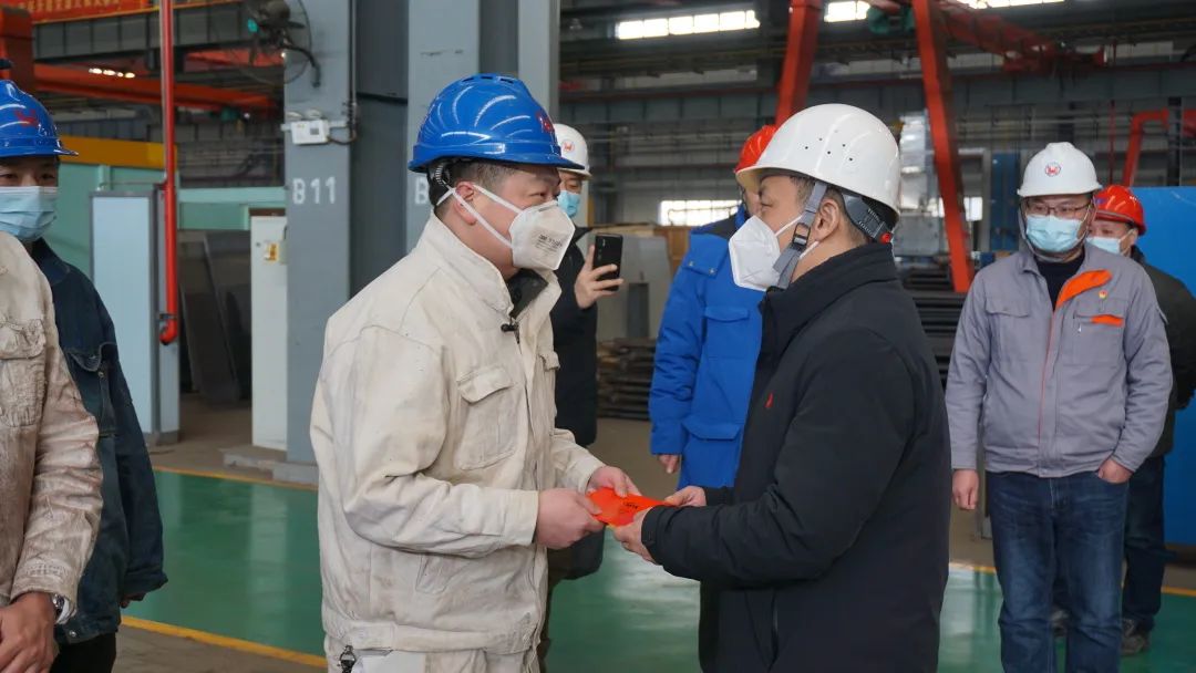 武汉市总工会慰问武锅能源一线班组、困难职工 武汉市总工会慰问武锅能源一线班组、困难职工