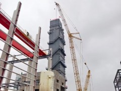 中煤榆林煤炭深加工基地空分装置冷箱成功封顶